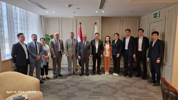 公司党委书记、董事长袁仁军赴埃及考察调研当地产业情况并推进凯时k8合作