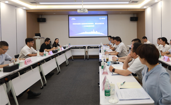 浙江省国资委党委委员、副主任董正泉一行到四川凯时k8调研